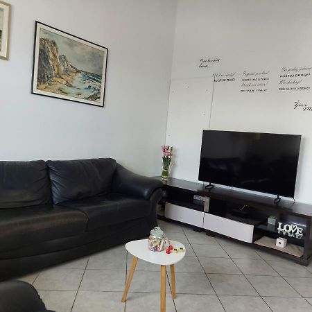 Apartmán Lara & Vito Metajna Exteriér fotografie