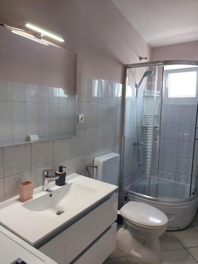 Apartmán Lara & Vito Metajna Exteriér fotografie